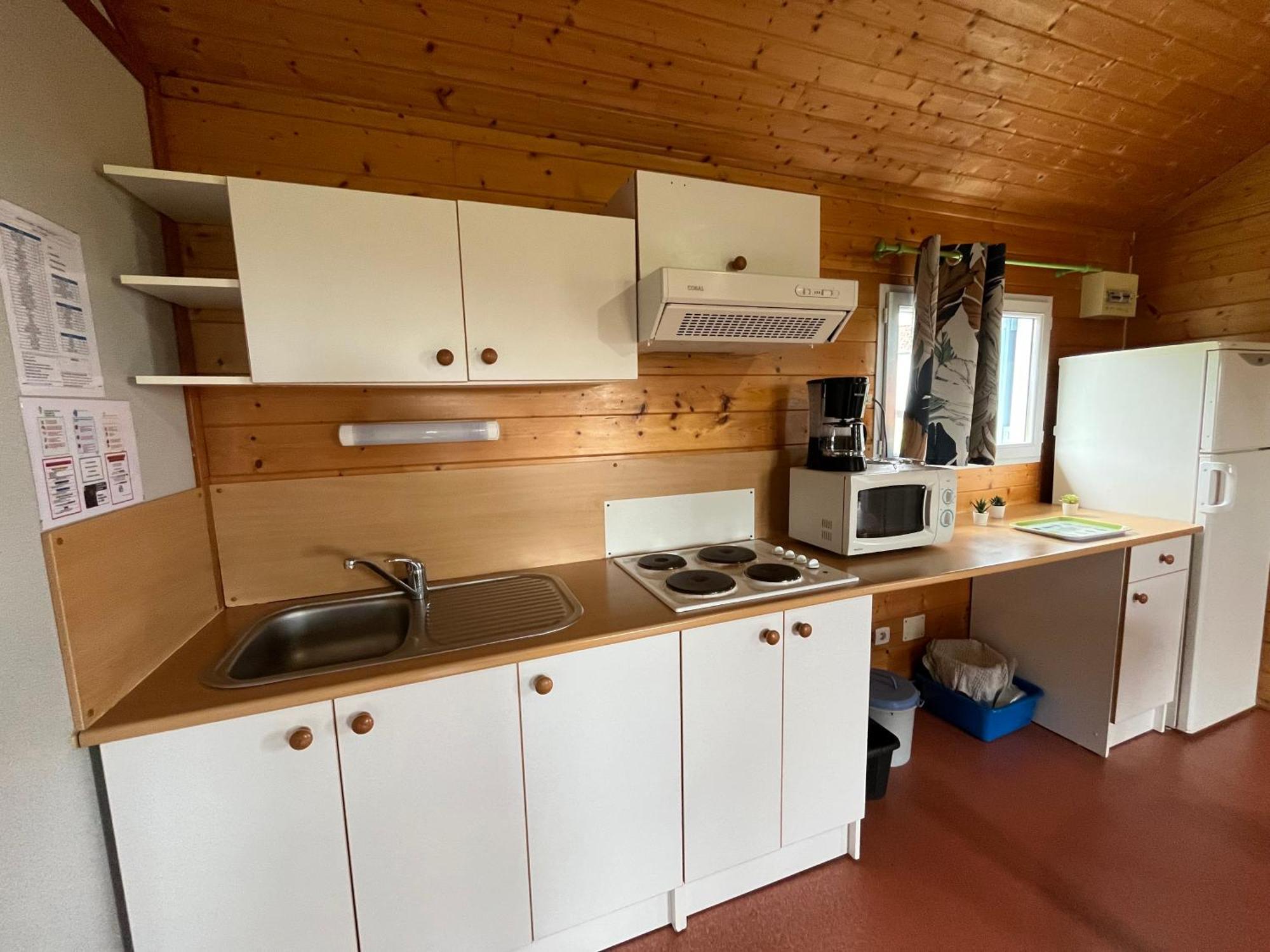 Camping De Saulieu Exteriör bild